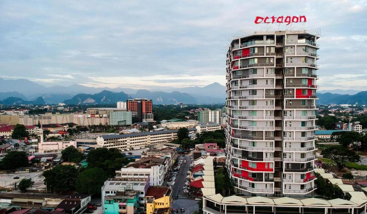 H2h - Octagon At Town Center Apartment